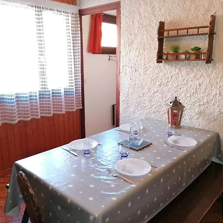 Au Pied Des Pistes, 4 Couchages, - Fr-1-241-202 * رون - ألب